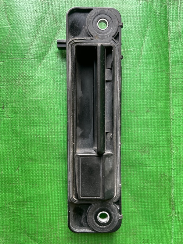 Кнопка открывания багажника Mercedes Benz Gl550 W164 M273E55 2008