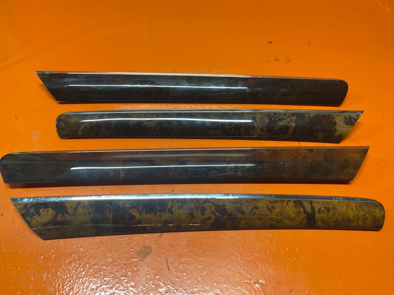 Накладка на дверь Mercedes Benz Ml 500 W164 113.964 2005