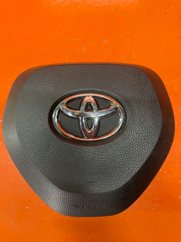 Airbag на руль Toyota Rav4 AXAH52 A25AFXS 2019