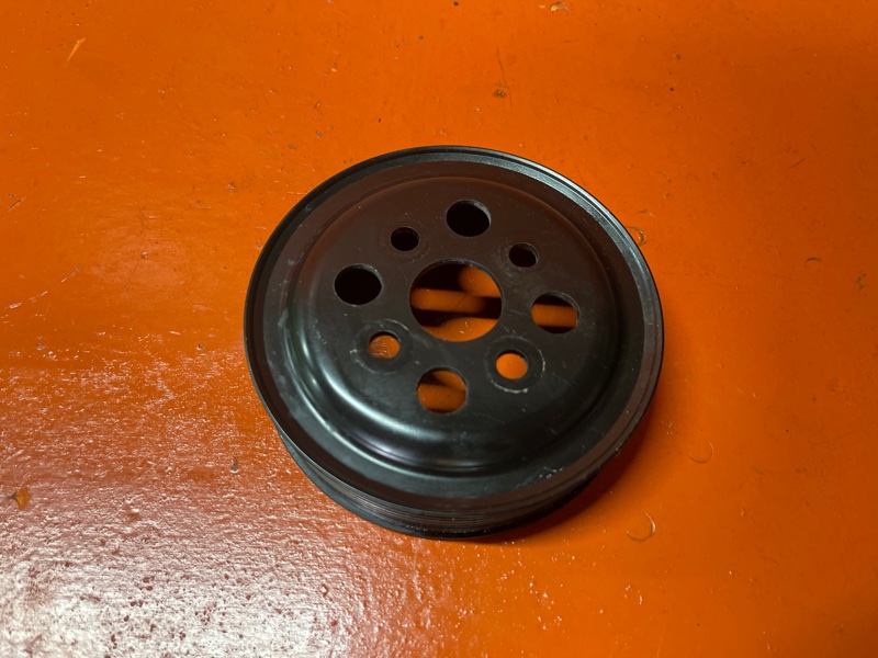 Шкиф помпы Toyota Tundra 3URFE 2009