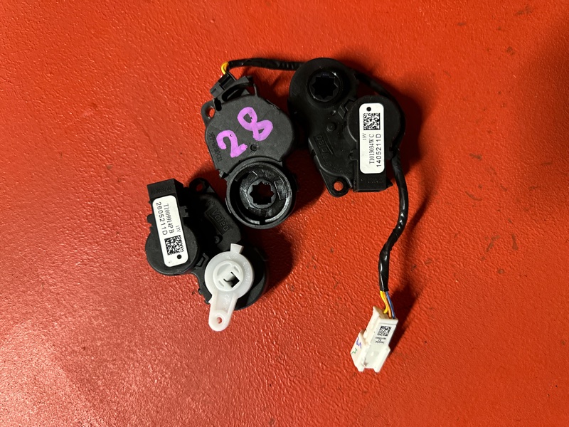 Сервопривод заслонок печки Nissan Note SNE13 HR12-EM47-MM48 2021 ПРОБЕГ 36.000 КМ !!!