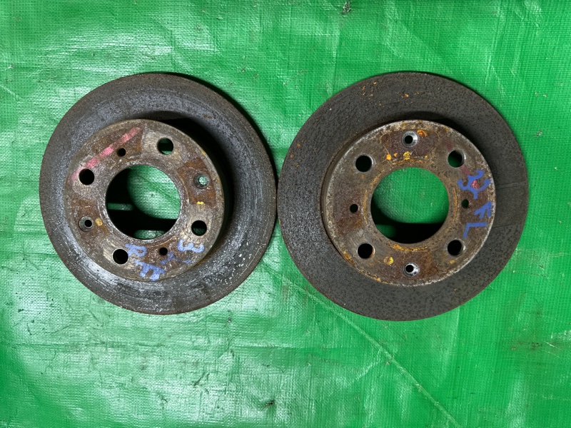 Тормозной диск Nissan Note SNE13 HR12-EM47-MM48 2021 ПРОБЕГ 36.000 КМ !!! передний