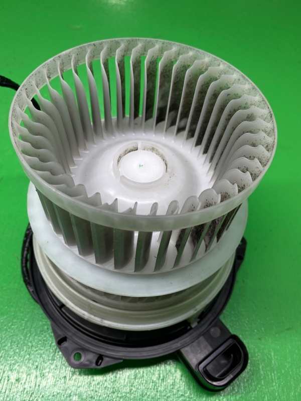 Мотор печки Toyota Yaris MXPH10 M15A-FXE 2020 ПРОБЕГ 40.000 КМ !!!