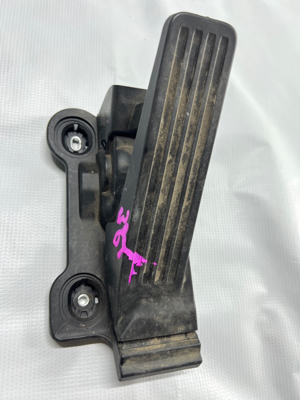 Педаль газа Mazda Mx-30 DREJ3P PE-MJ 2020 ПРОБЕГ 10.300 КМ !!!!