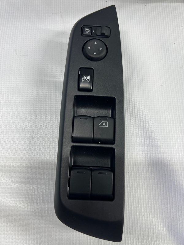 Блок управления стеклоподъемниками Nissan Dayz B43W BR06 2022 ПРОБЕГ 4600 КМ!!!! передний правый