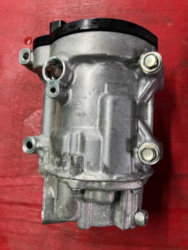 Компрессор кондиционера Toyota Yaris MXPH10 M15A-FXE 2020 ПРОБЕГ 40.000 КМ !!!
