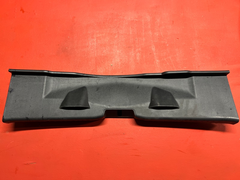 Обшивка багажника Toyota Yaris MXPH10 M15A-FXE 2020 ПРОБЕГ 40.000 КМ !!!