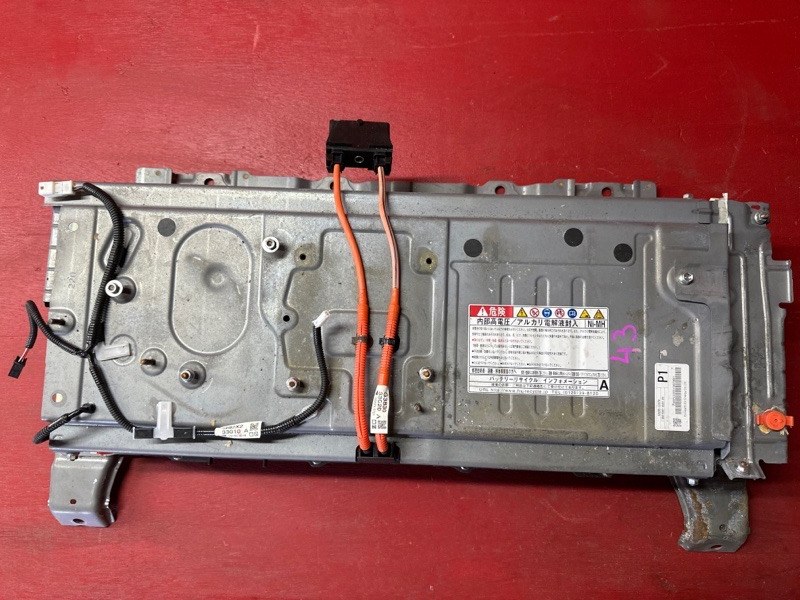 Высоковольтная батарея Toyota Camry AVV50 2AR-FXE 2013