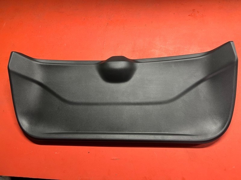 Обшивка двери багажника Nissan Aura FSNE13 HR12-EM47-MM48 2022 ПРОБЕГ 8000КМ !!!