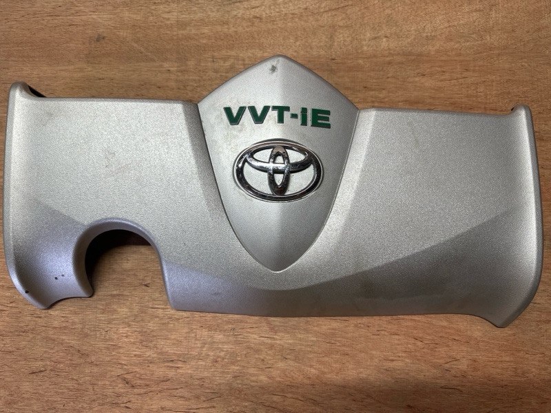 Крышка двс декоративная Toyota Sienta NSP170G 2NR-FKE 2020 ПРОБЕГ 52.000 КМ !!!