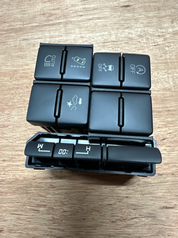 Кнопки прочее Toyota Sienta NSP170G 2NR-FKE 2020 ПРОБЕГ 52.000 КМ !!!