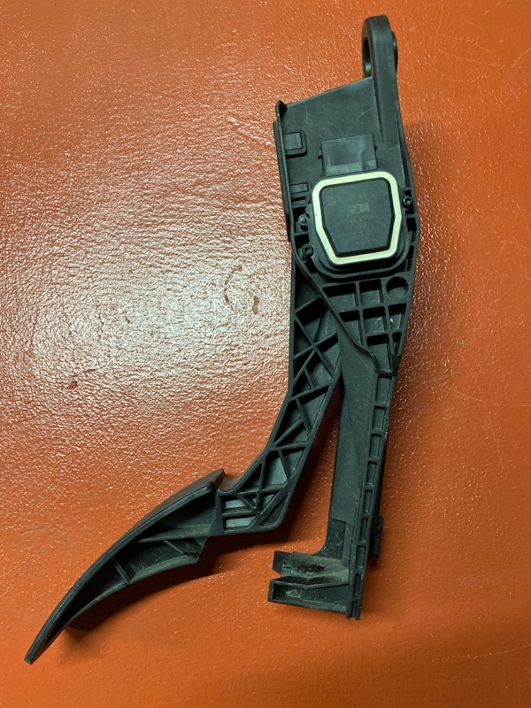 Педаль газа Mercedes Benz Ml 350 W164.186 272 2009