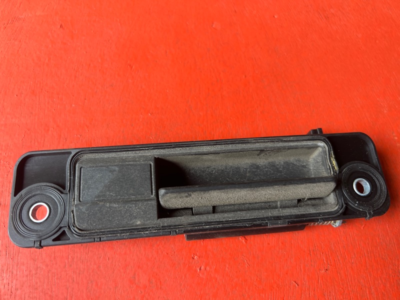 Кнопка открывания багажника Mercedes Benz Ml 350 W164.186 M272E35