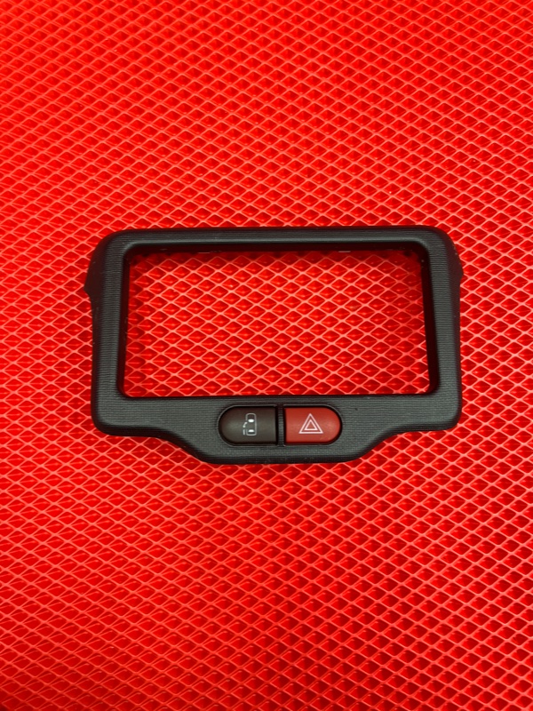 Консоль магнитофона Toyota Spade NSP141 2016