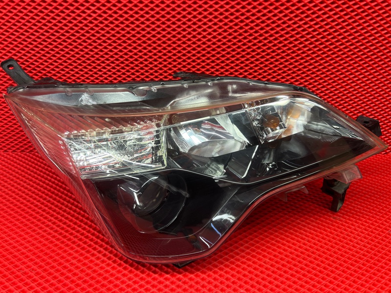 Фара Toyota Spade NSP141 2016 Фара Toyota Spade NSP141 2016