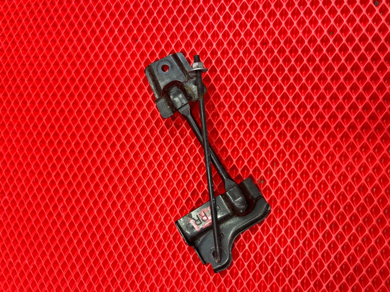 Крепление аккумулятора Toyota Roomy M900A 1KR-FE 2023