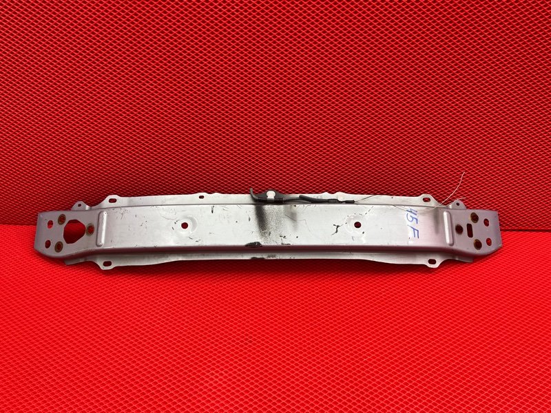 Жесткость бампера Toyota Spade NSP141 2016 передний