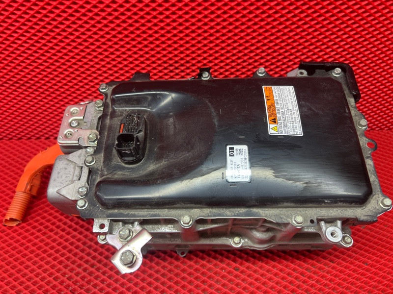 Инвертор Toyota Corolla ZWE211 2ZR-FXE 2021