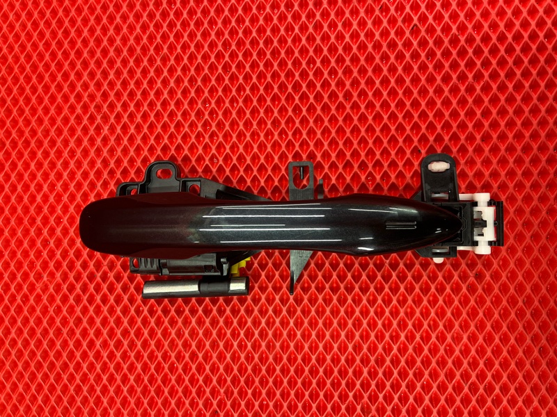 Ручка двери внешняя Toyota Yaris Cross MXPJ15 2020 передняя левая