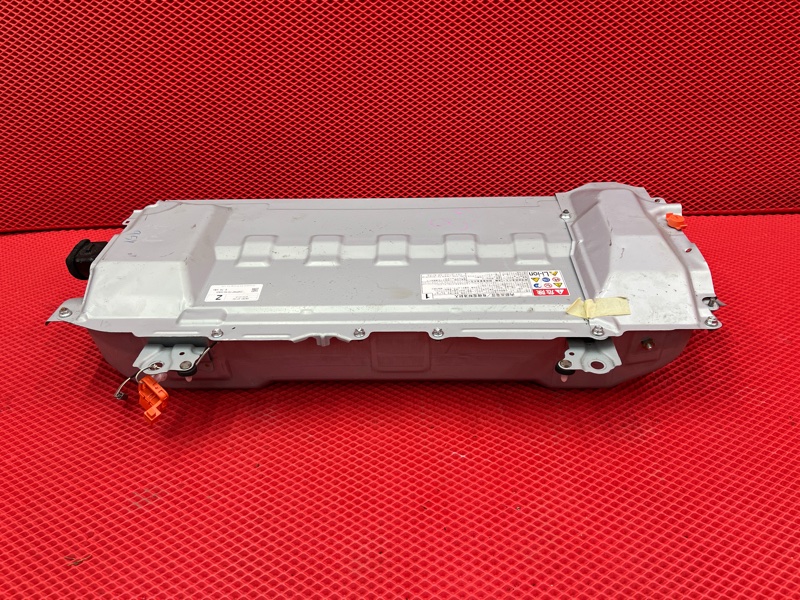 Высоковольтная батарея Toyota Corolla Touring ZWE211W 2ZR-FXE 2019