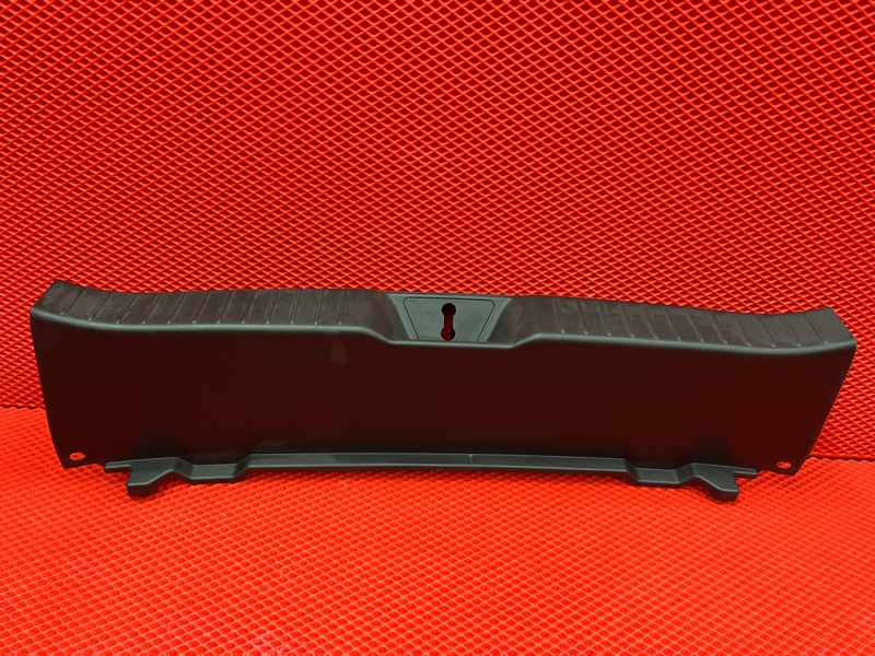 Накладка замка багажника Mazda Mazda 3 3DA-BP8P S8 2119