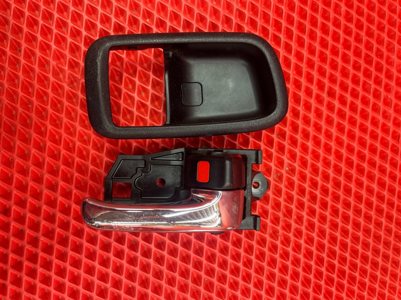 Ручка двери внутренняя Toyota Chaser JZX100 1JZ-GE VVT-I (2491 CC ) 1999 задняя правая