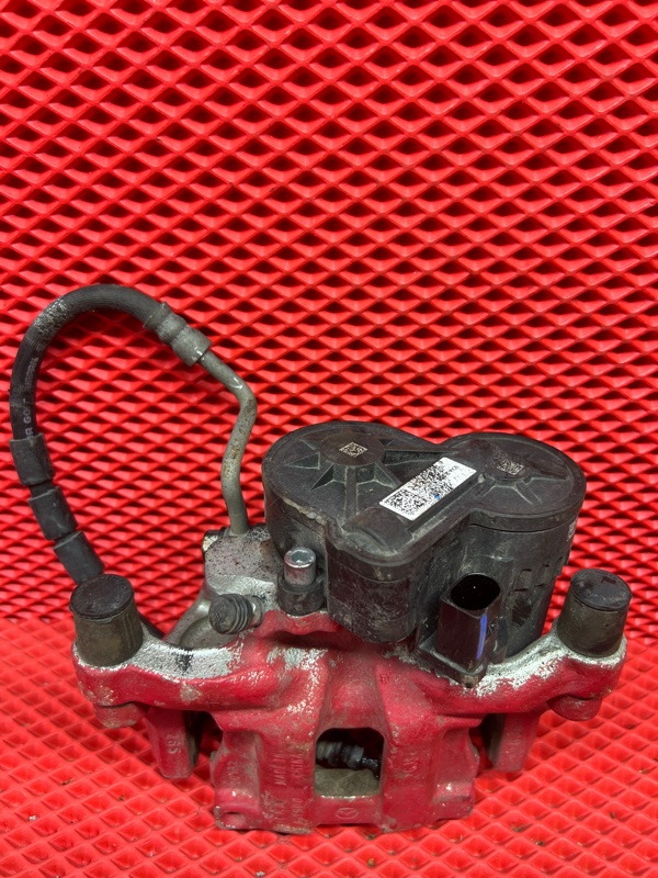 Суппорт MAZDA MAZDA 3 3DA-BP8P S8DPTS ( 1756 CC ) DIESEL FUEL 2019 ПРОБЕГ 37034 КМ задний правый (б/у)