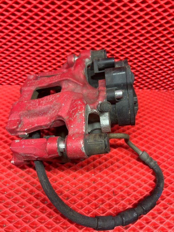 Суппорт MAZDA MAZDA 3 3DA-BP8P S8DPTS ( 1756 CC ) DIESEL FUEL 2019 ПРОБЕГ 37034 КМ задний левый (б/у)
