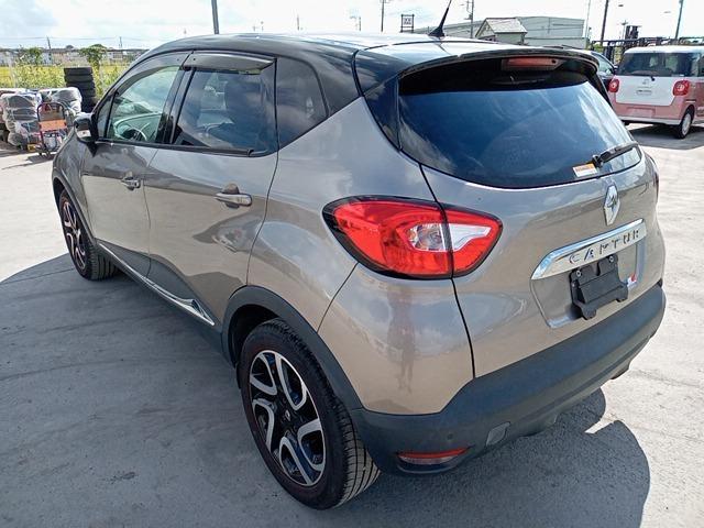 Уплотнительная резинка боковой двери передняя правая CAPTUR 2015 2RH5F H5F Уплотнительная резинка боковой двери передняя правая CAPTUR 2015 2RH5F H5F