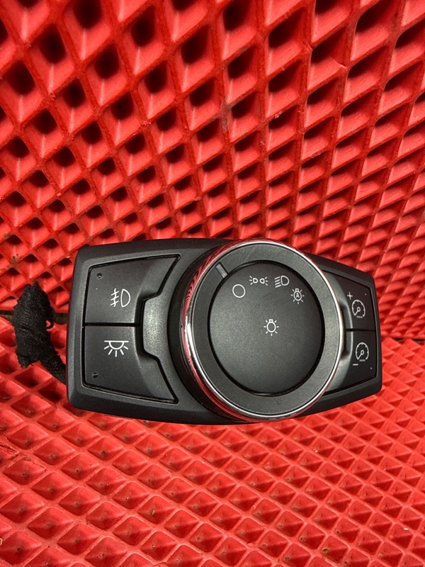 Блок управления светом EXPLORER 2012 U502 DOHC VCT