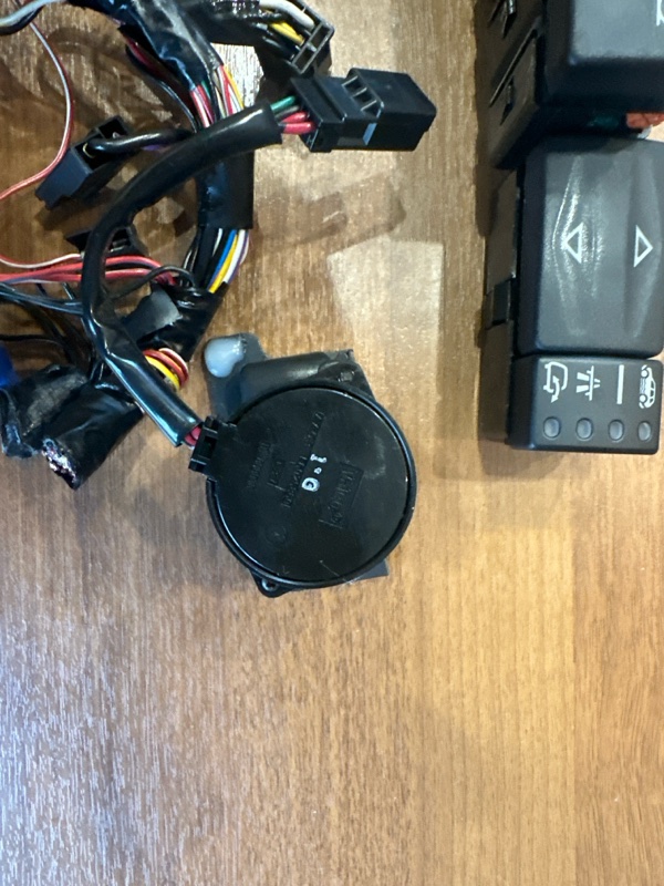 Кнопки прочее RANGE ROVER 2000 LP58D 58D Кнопки прочее RANGE ROVER 2000 LP58D 58D