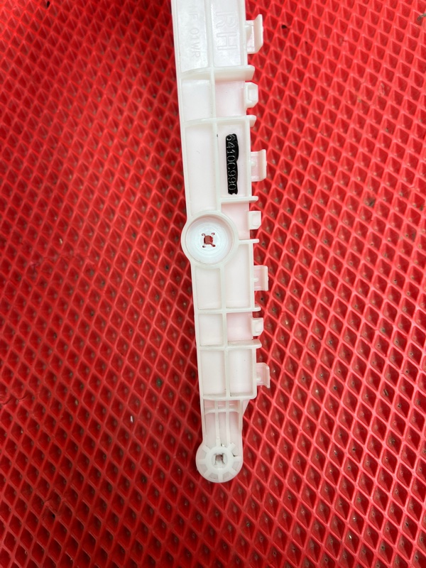 Крепление бампера заднее правое ECLIPSE CROSS 2018 GK1W 4B40