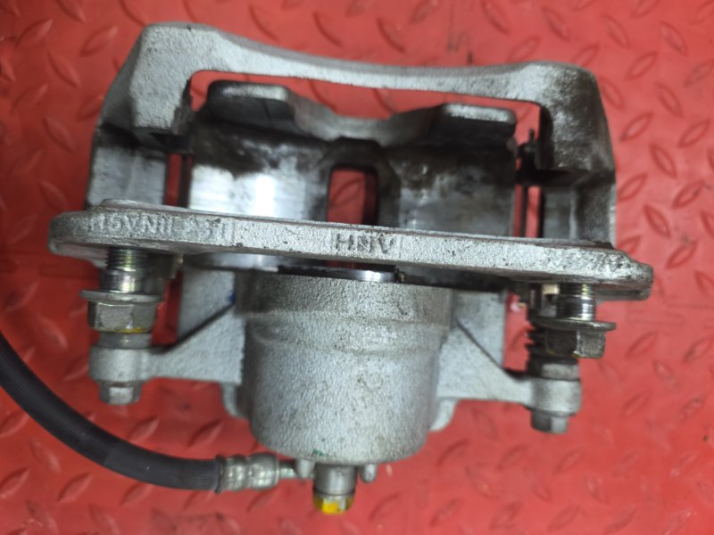 Суппорт передний правый WR-V 2024 ПРОБЕГ 5535 км. DG5 L15D (1490 сс)