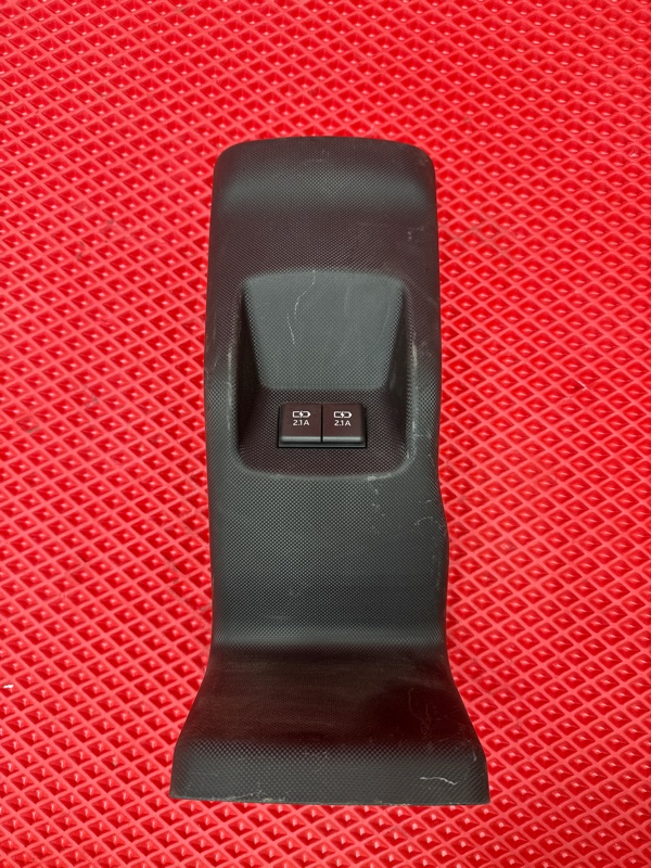 Запчасть usb разъем TOYOTA RAIZE 2019 г. цвет W25 (перламутр) A200A 1KR (996 cc ) 85532-B2010 контрактная USB Разъем TOYOTA RAIZE 2019 г. цвет W25 (перламутр) A200A 1KR (996 cc ) 85532-B2010 контрактная