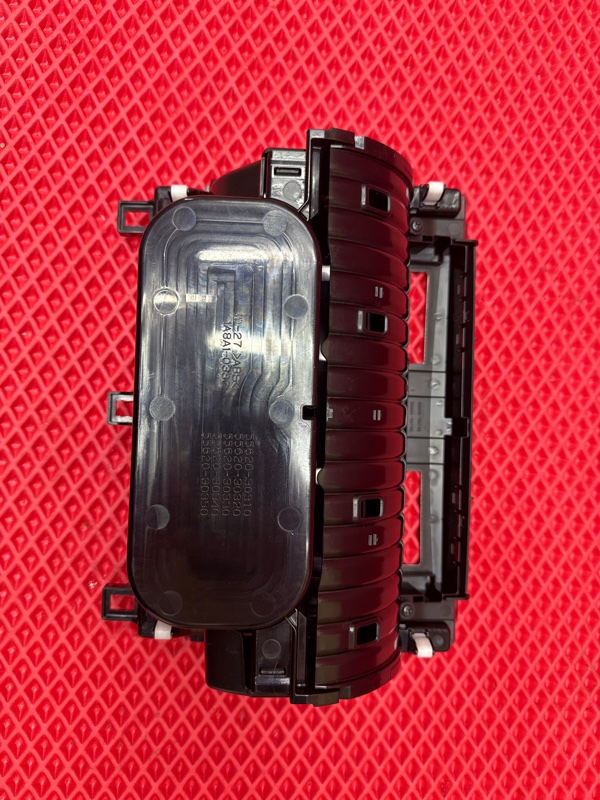 Подстаканник GS300H 2014 Пробег 61384 км. AWL10 2AR-FSE (2500 сс)