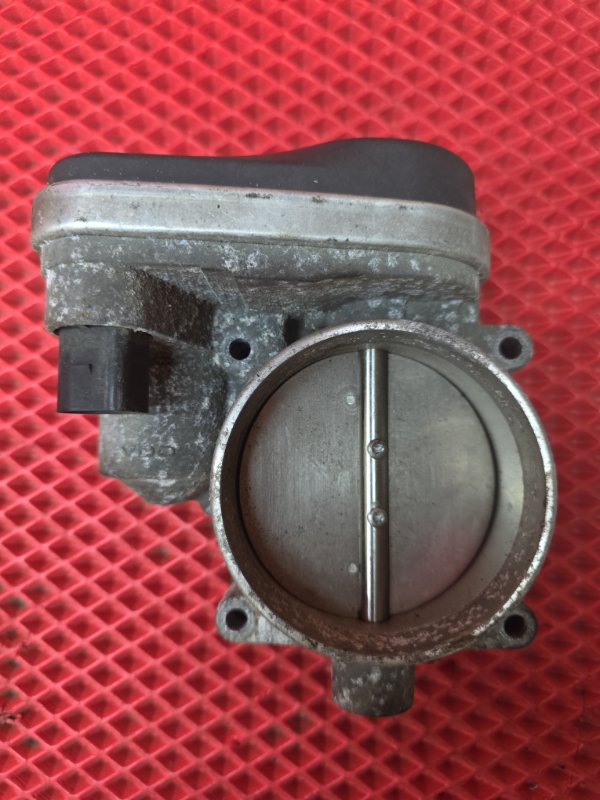 Дроссельная заслонка BMW X5 2004 E53 N62B44 13547506627 контрактная