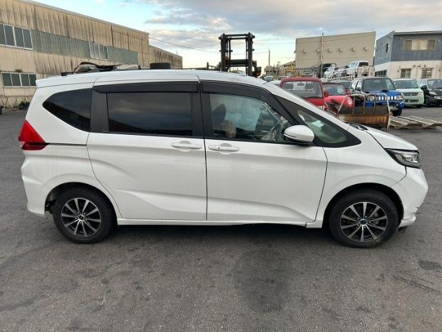 Стоп-сигнал задний правый FREED 2019 Пробег 50286 км. GB5 L15B (1500 сс) Стоп-сигнал задний правый FREED 2019 Пробег 50286 км. GB5 L15B (1500 сс)