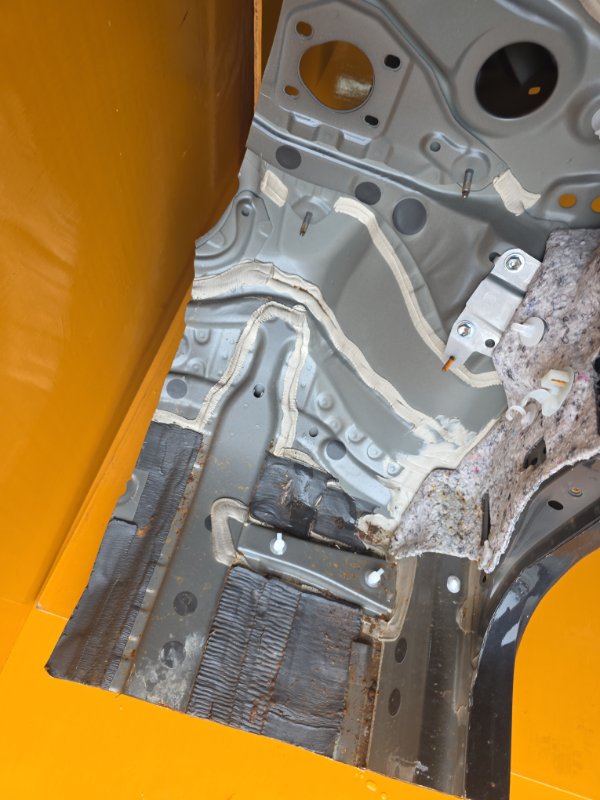 Лонжерон правый COROLLASPORT 2019 г. ПРОБЕГ 45651 км. NRE210 8NR 1200cc