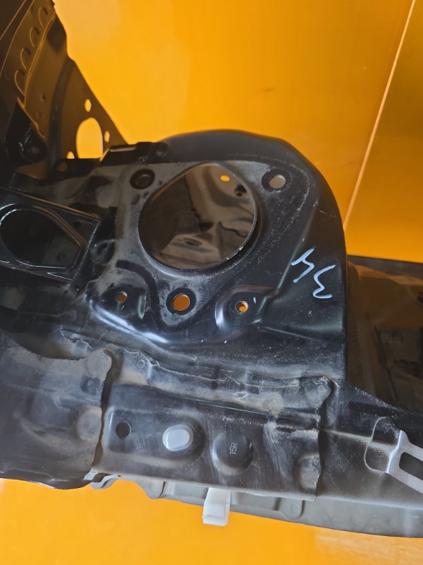 Лонжерон правый COROLLASPORT 2019 г. ПРОБЕГ 45651 км. NRE210 8NR 1200cc