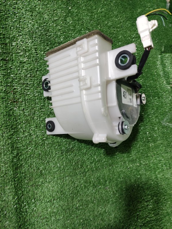 Мотор охлаждения батареи CT200h 2011 ZWA10 2ZRFXE