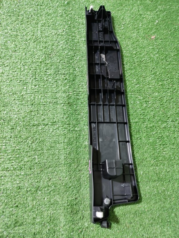 Панель пола багажника левый CT200h 2011 ZWA10 2ZRFXE