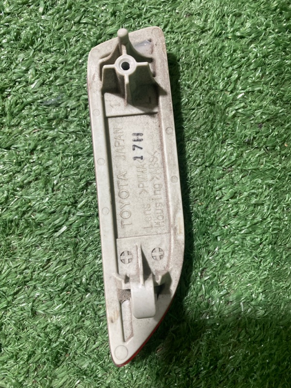 Катафот бампера задний левый Lexus CT200h ZWA10 2ZRFXE