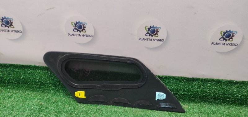 Стекло собачника заднее левое Raize 2019 A200A 1KRVET Стекло собачника заднее левое Raize 2019 A200A 1KRVET