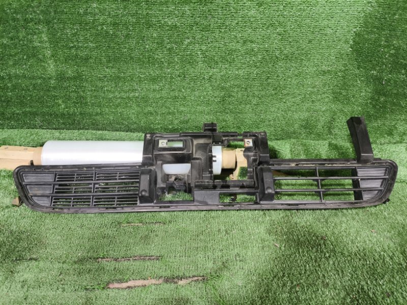 Решетка в бампер Daihatsu Thor 2017 M900S 1KRVET контрактная