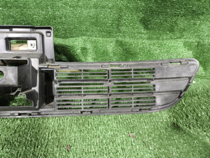 Решетка в бампер Thor 2017 M900S 1KRVET