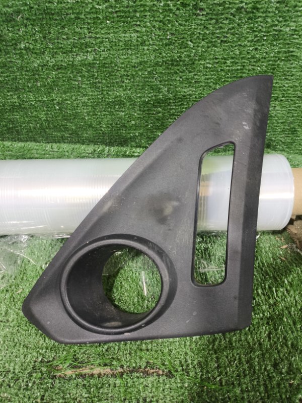 Запчасть накладка противотуманной фары левая Daihatsu Thor 2017 M900S 1KRVET 52713-B1100 контрактная Накладка противотуманной фары левая Daihatsu Thor 2017 M900S 1KRVET 52713-B1100 контрактная