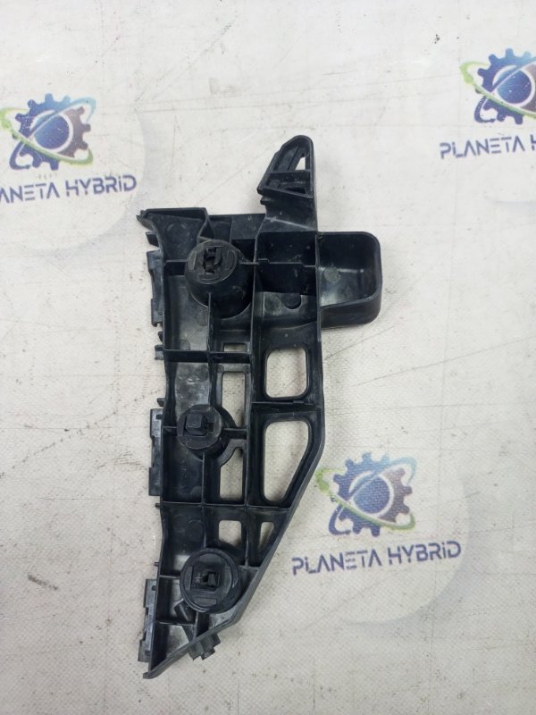 Крепление бампера переднее левое Prius Alpha 2015 ZVW41 2ZRFXE