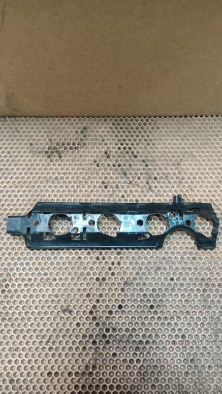 Кронштейн Golf 5K1 CAXA Кронштейн Golf 5K1 CAXA