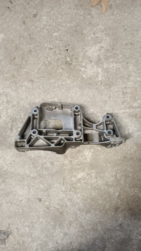 Кронштейн Passat B6 BSE Кронштейн Passat B6 BSE