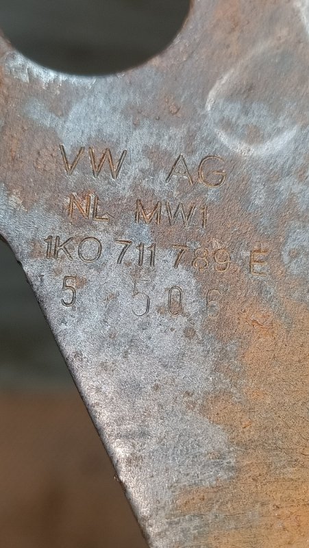 Кронштейн Octavia A5 BSE Кронштейн Octavia A5 BSE